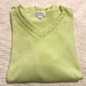 C&B long-sleeve v-neck pale lime green sweater with crocheted details (2X)